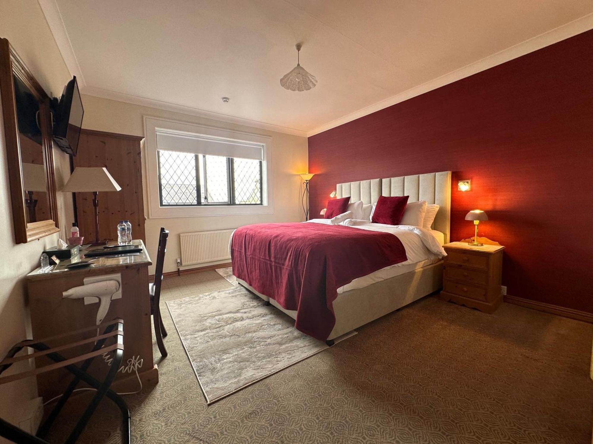 Superior King Room,1598916284:JPEG